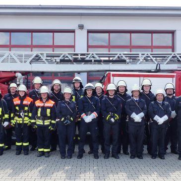 Grundlehrgang abgeschlossen